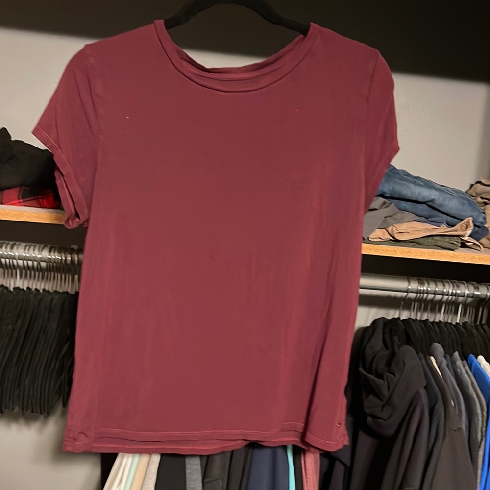 American Eagle Soft & Sexy Burgundy Short Sleeve